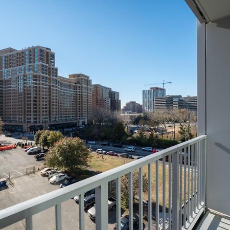 Global Luxury Suites Crystal City Arlington Habitación foto