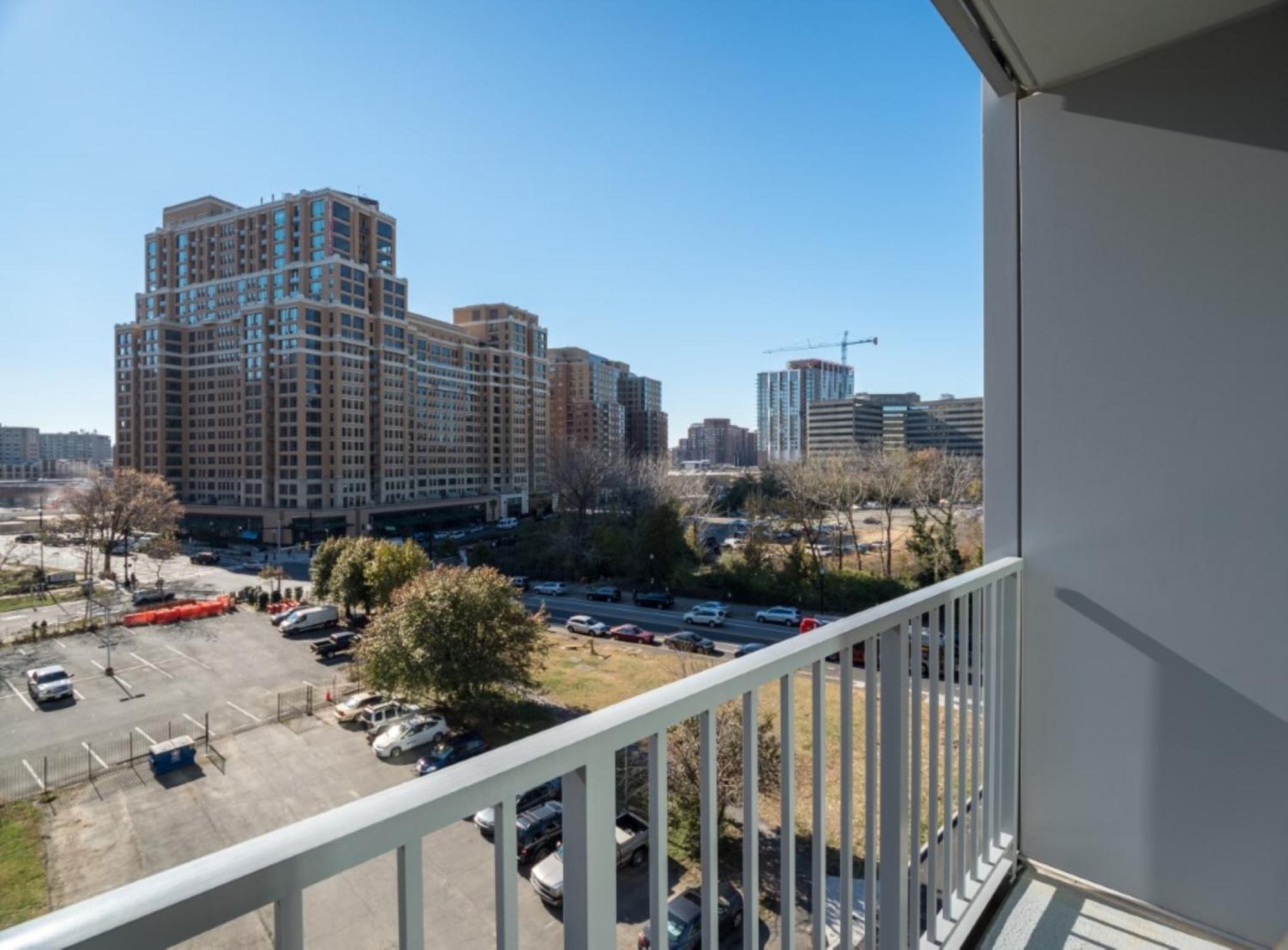 Global Luxury Suites Crystal City Arlington Habitación foto